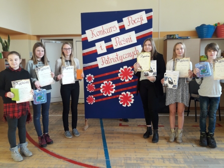 szkolny konkurs poezji i pieśni patriotycznych